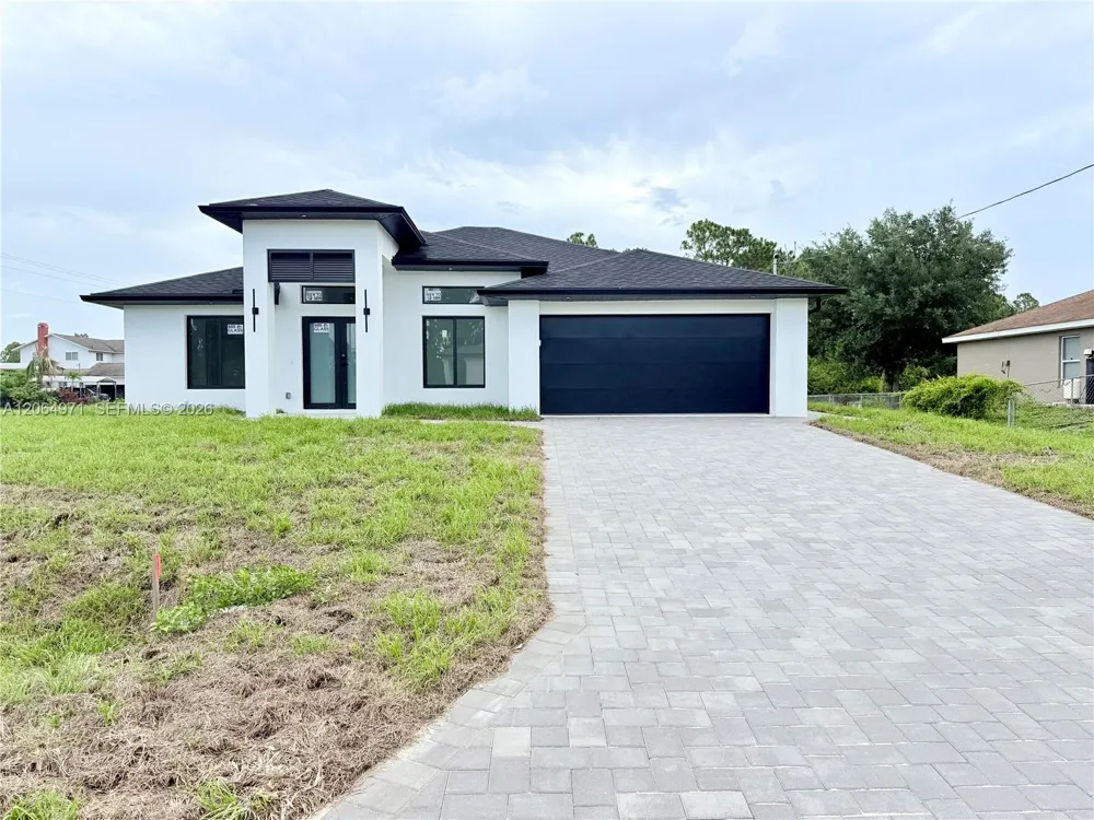 705 Colyer St E Lehigh Acres, FL 33974