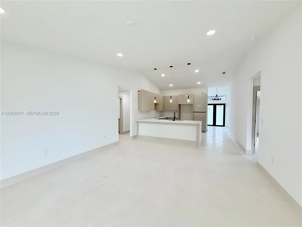 705 Colyer St E Lehigh Acres, FL 33974