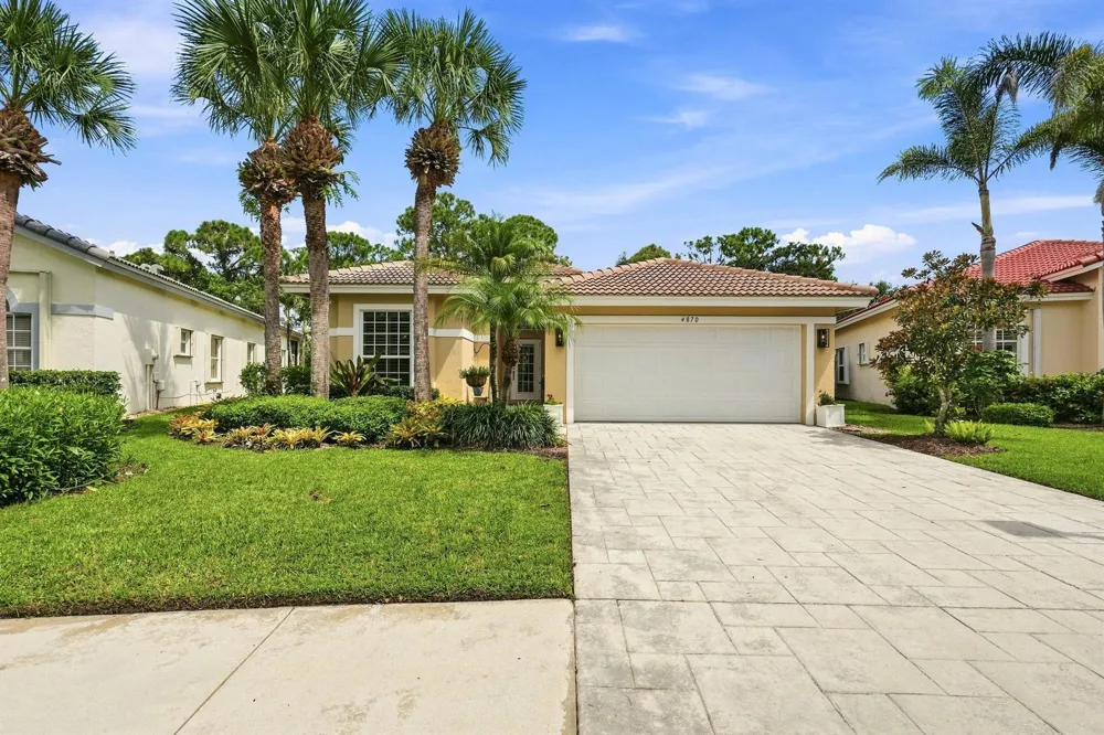 4870 SE Devenwood Way Stuart, FL 34997