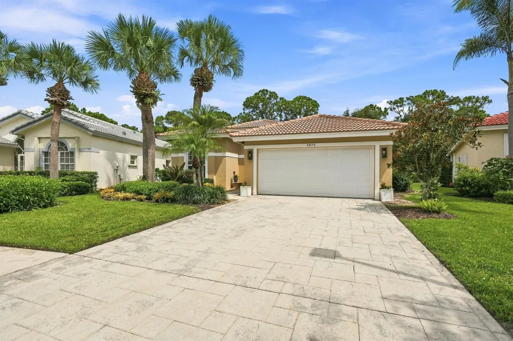 4870 SE Devenwood Way Stuart, FL 34997