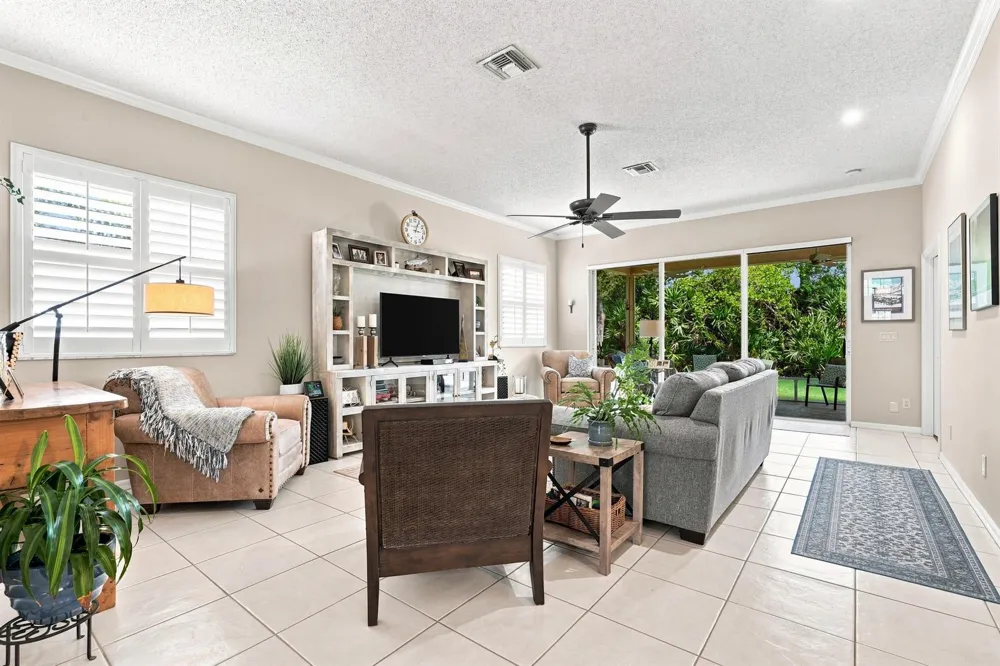 4870 SE Devenwood Way Stuart, FL 34997
