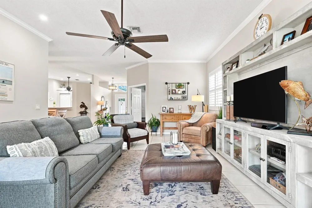 4870 SE Devenwood Way Stuart, FL 34997
