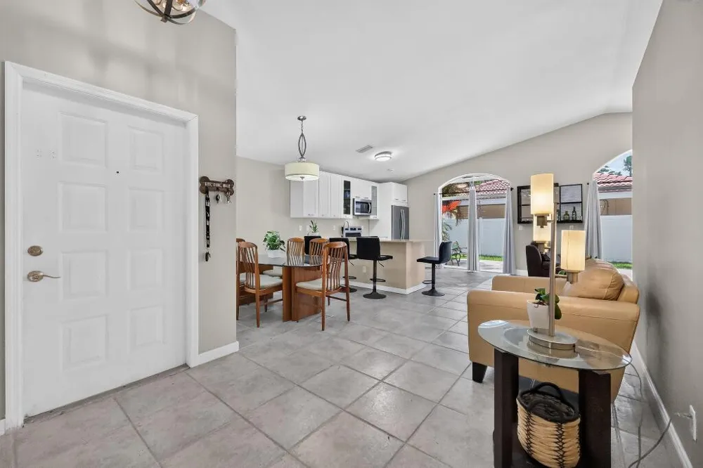 922 OPAL TERRACE Weston, FL 33326