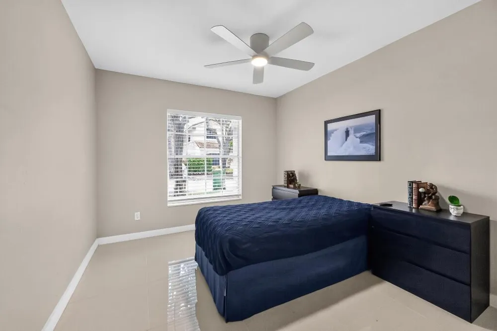 922 OPAL TERRACE Weston, FL 33326
