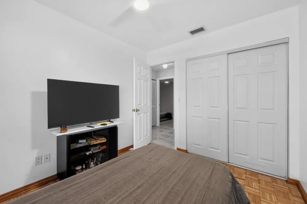 922 OPAL TERRACE Weston, FL 33326