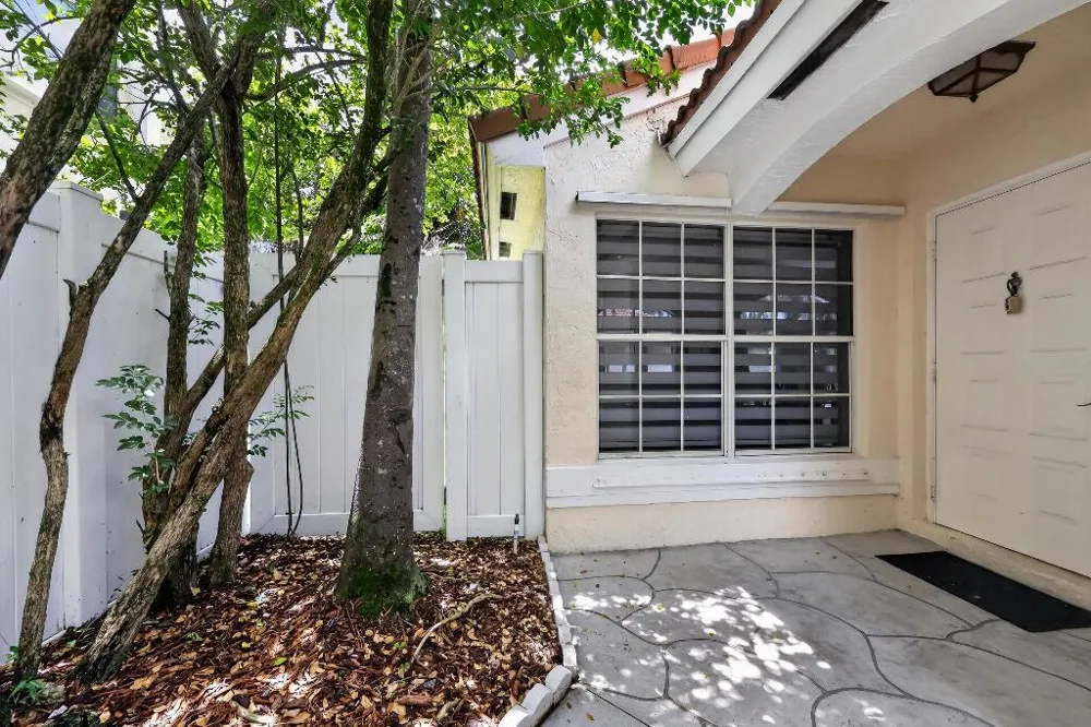 922 OPAL TERRACE Weston, FL 33326