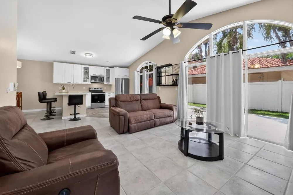 922 OPAL TERRACE Weston, FL 33326