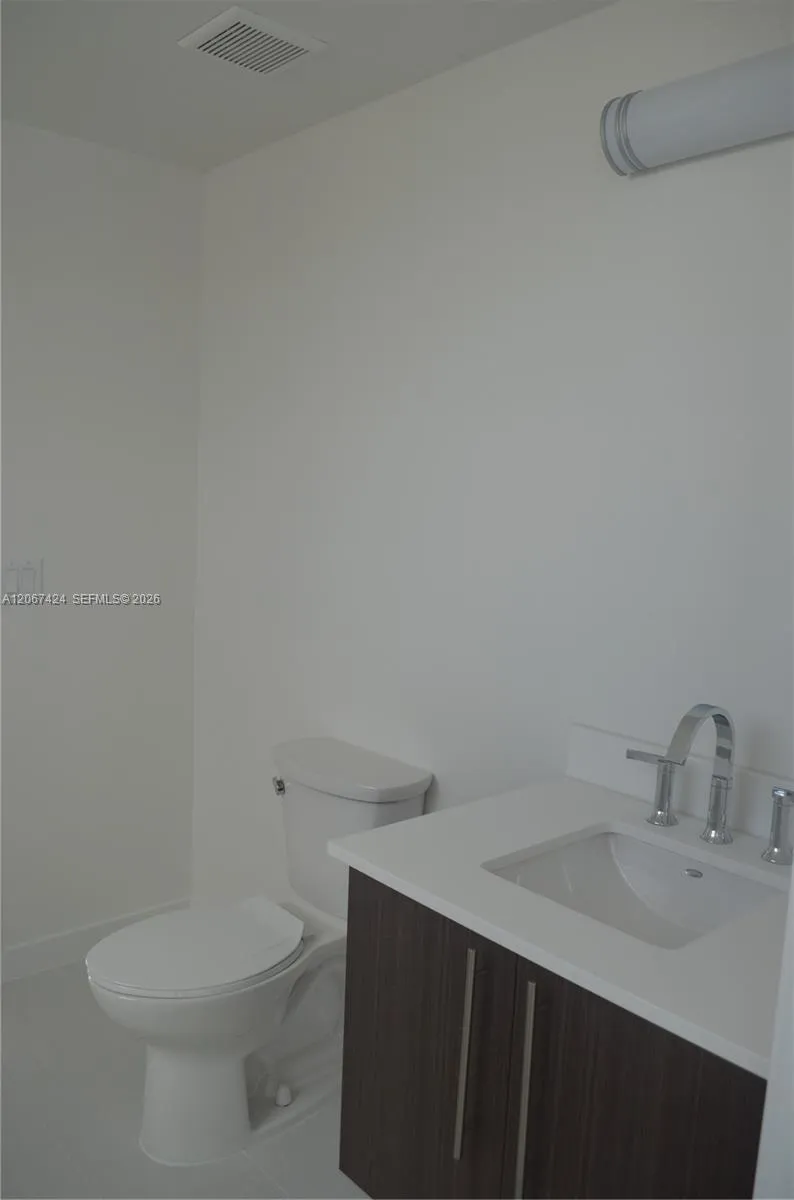 7825 NW 107th Ave #601 Doral, FL 33178