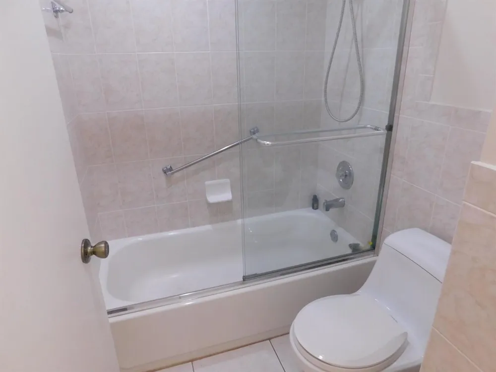 565 Piedmont L Delray Beach, FL 33484