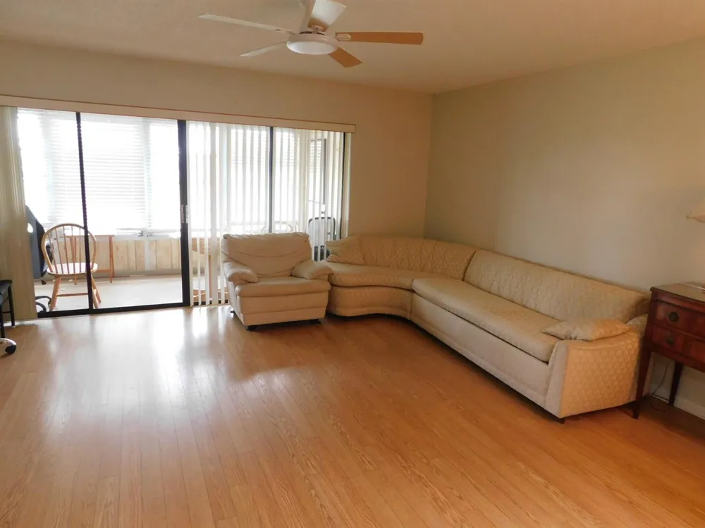 565 Piedmont L Delray Beach, FL 33484