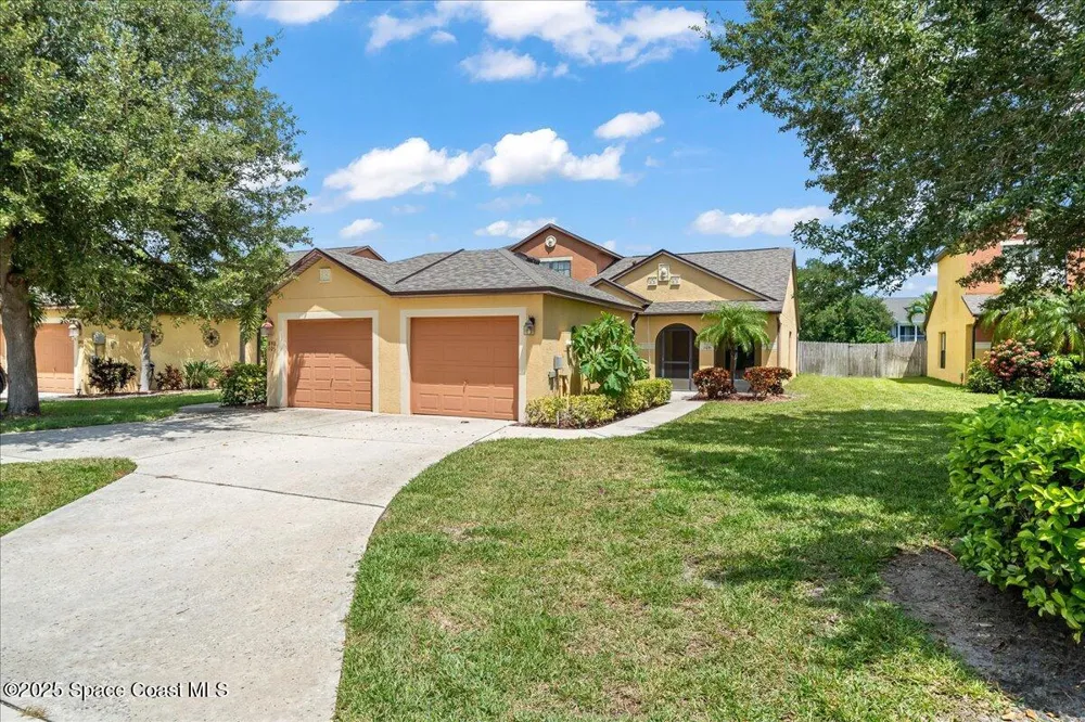890 Luminary Circle #106 Melbourne, FL 32901