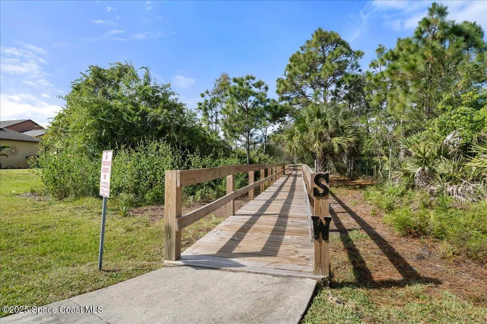 890 Luminary Circle #106 Melbourne, FL 32901