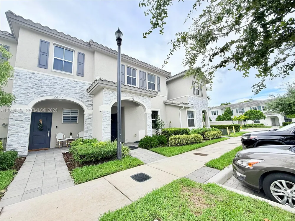 1877 SE 26th Ter Homestead, FL 33035