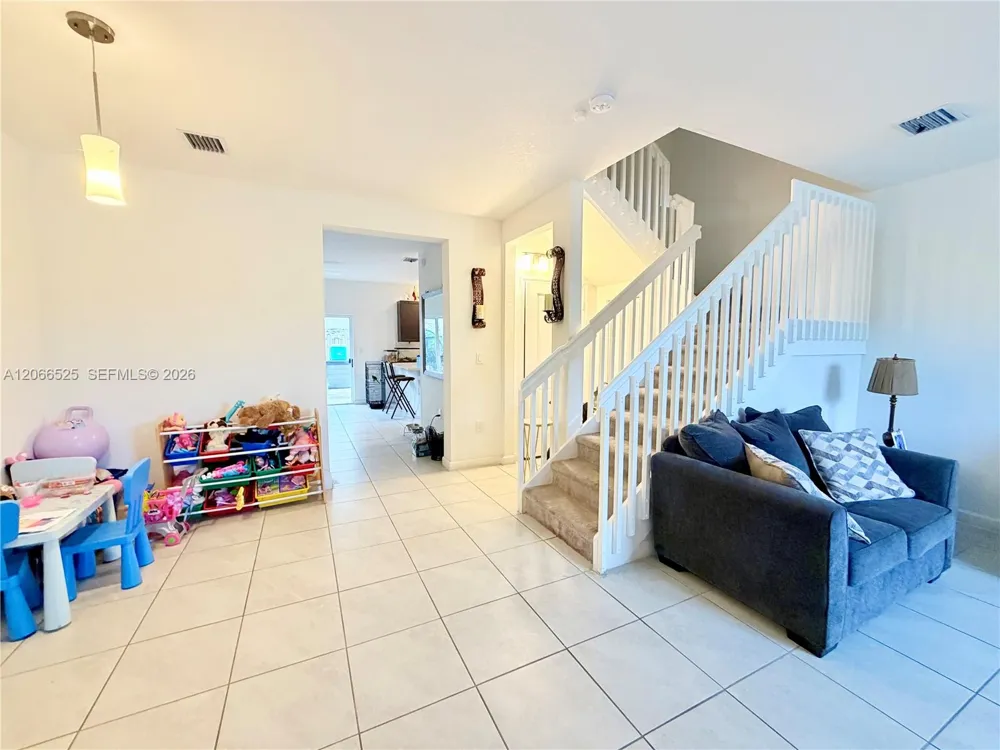 1877 SE 26th Ter Homestead, FL 33035