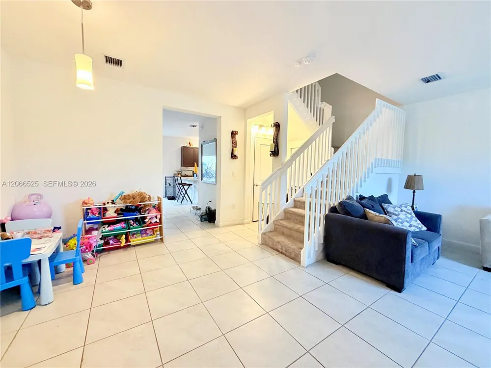 1877 SE 26th Ter Homestead, FL 33035