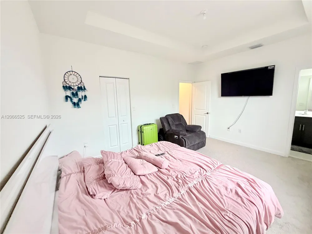 1877 SE 26th Ter Homestead, FL 33035