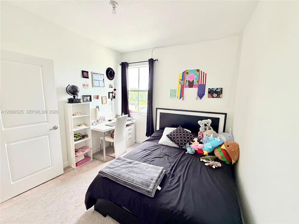 1877 SE 26th Ter Homestead, FL 33035