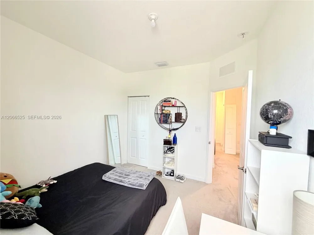 1877 SE 26th Ter Homestead, FL 33035