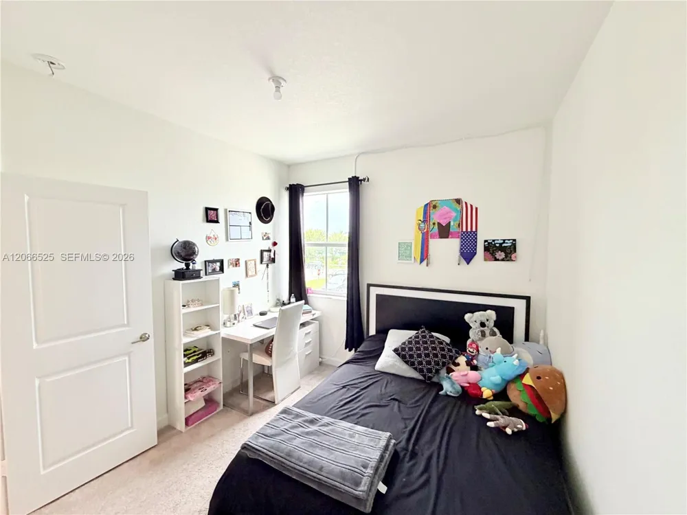 1877 SE 26th Ter Homestead, FL 33035