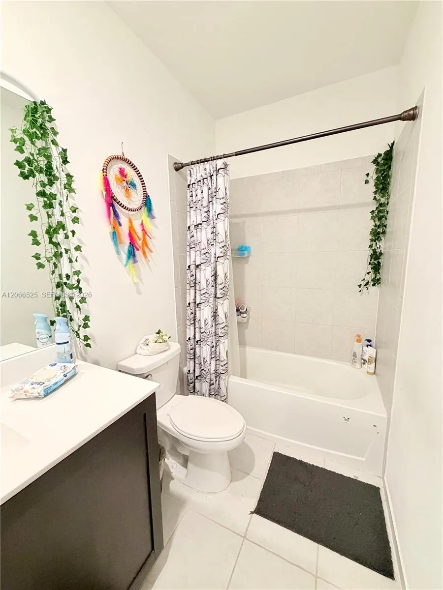 1877 SE 26th Ter Homestead, FL 33035