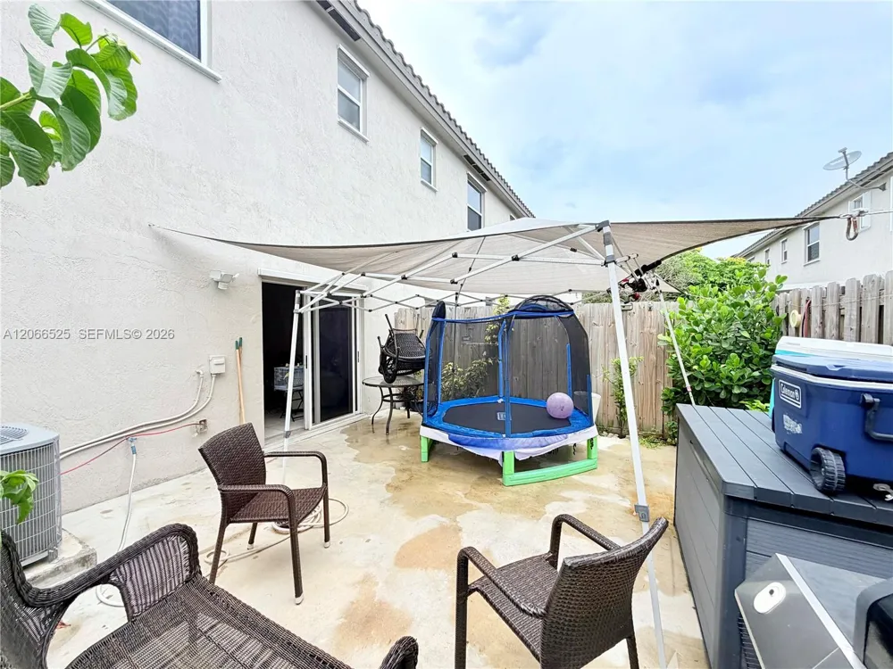 1877 SE 26th Ter Homestead, FL 33035