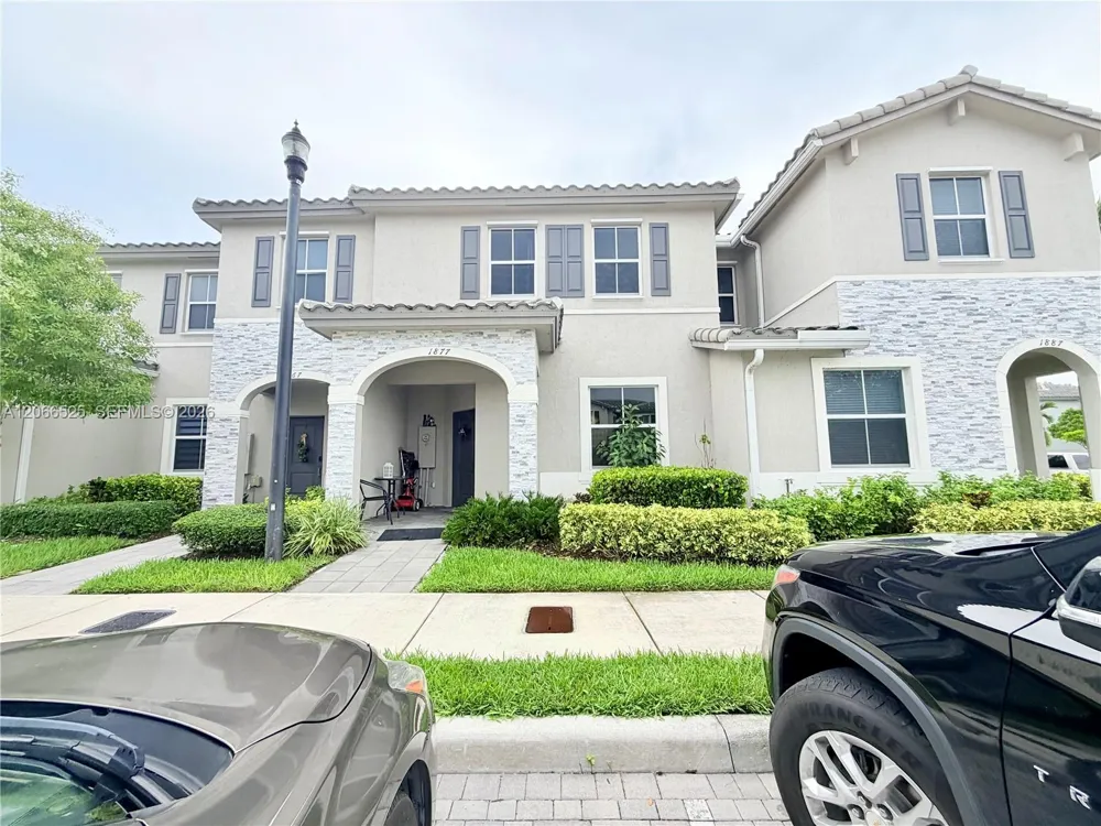 1877 SE 26th Ter Homestead, FL 33035