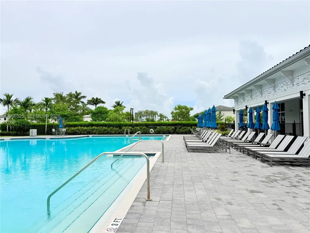 1877 SE 26th Ter Homestead, FL 33035