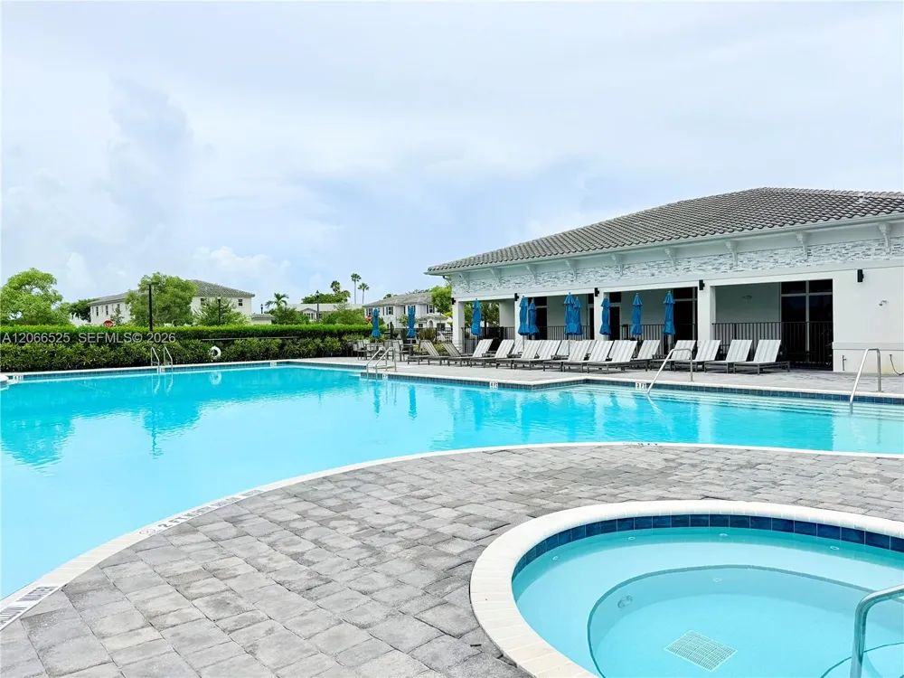 1877 SE 26th Ter Homestead, FL 33035