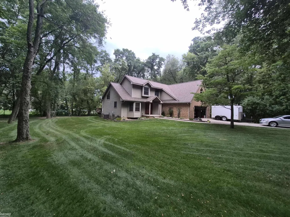 11383 Whispering Pines Trail Tyrone Township, MI 48430