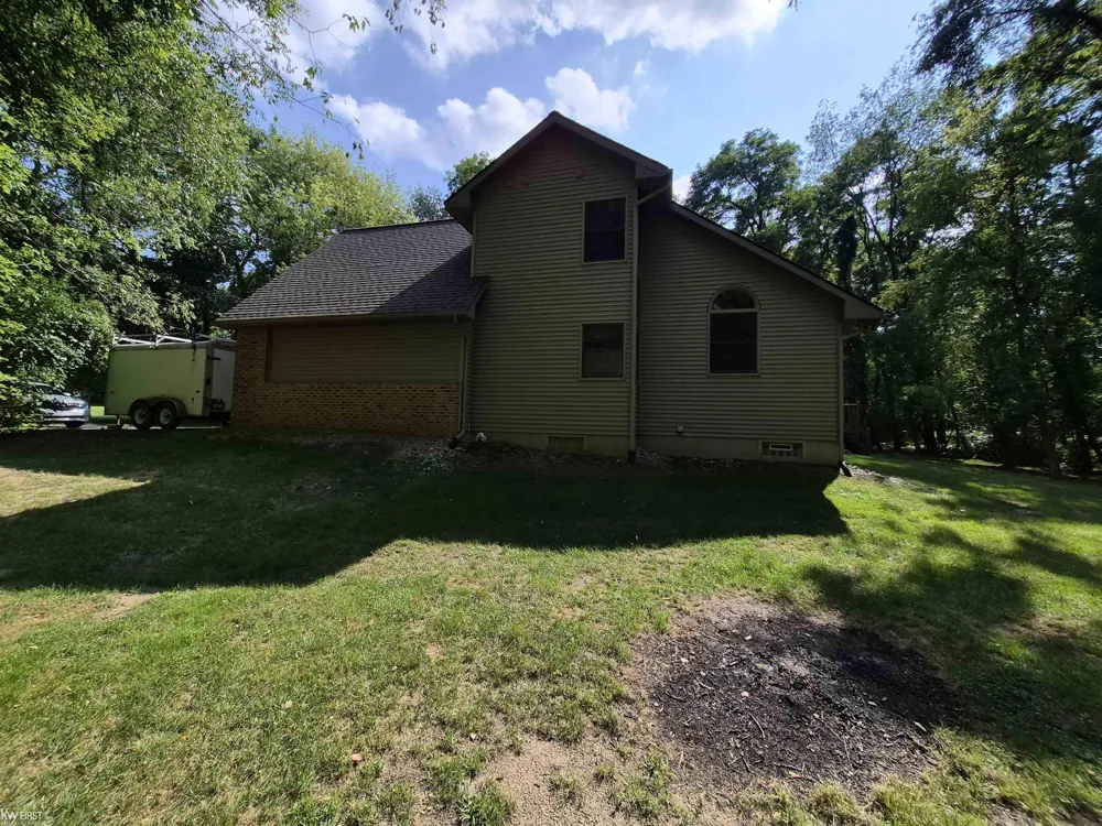 11383 Whispering Pines Trail Tyrone Township, MI 48430