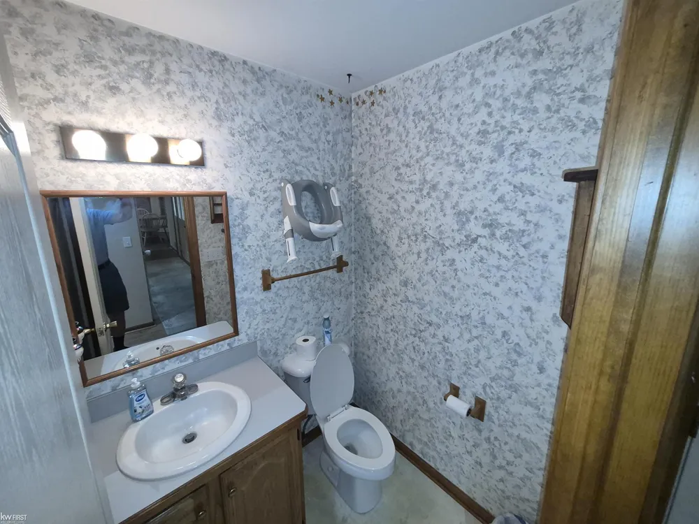 11383 Whispering Pines Trail Tyrone Township, MI 48430