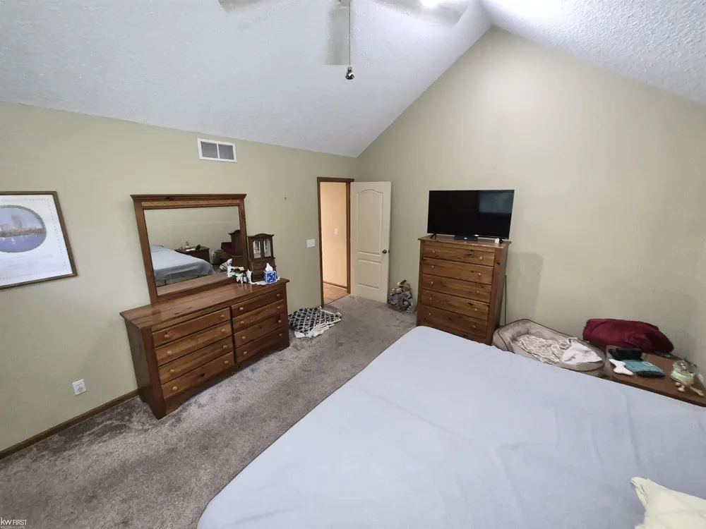 11383 Whispering Pines Trail Tyrone Township, MI 48430