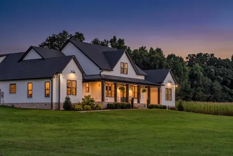 781 Brassfield Rd