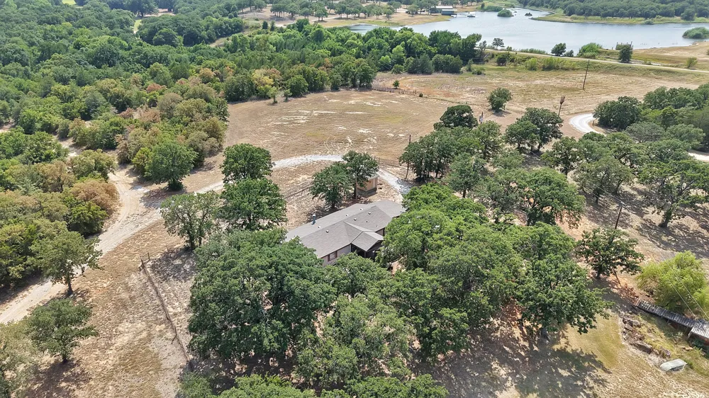 415 Southwood Street Bowie, TX 76230