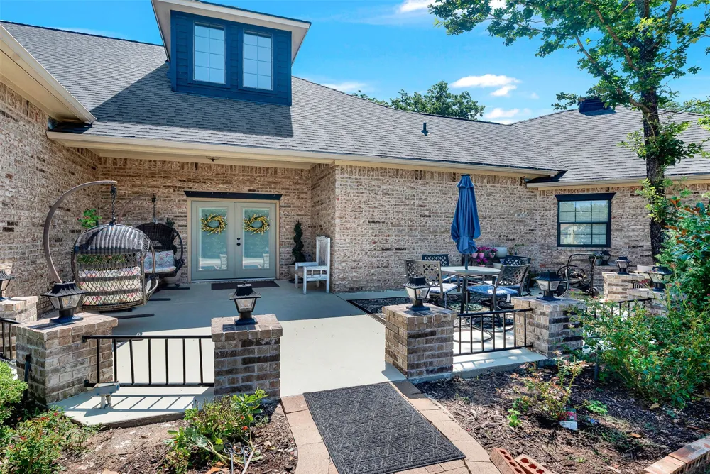 141 Birdie Drive Lipan, TX 76462