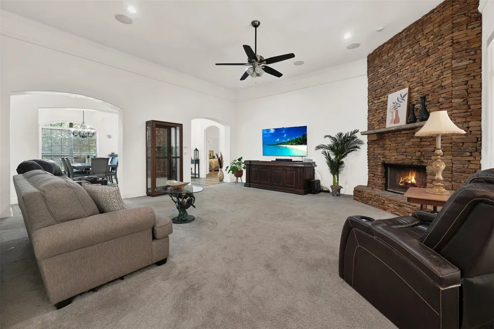 141 Birdie Drive Lipan, TX 76462
