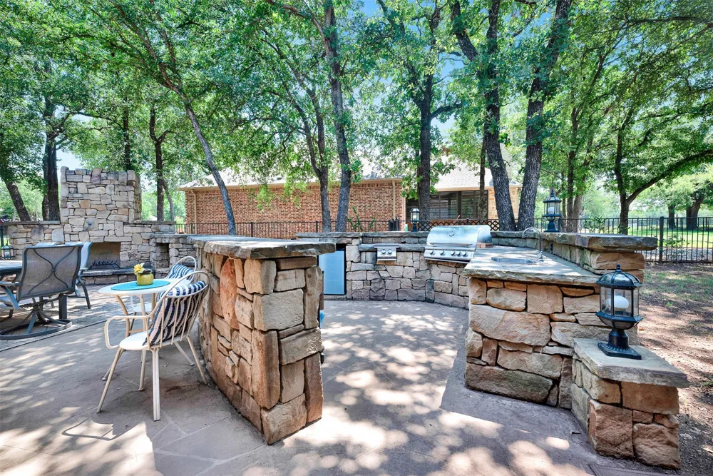 141 Birdie Drive Lipan, TX 76462
