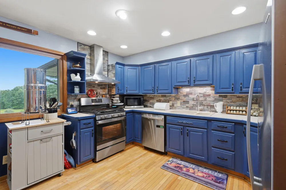 13489 Hyde Road Hartland, MI 48353