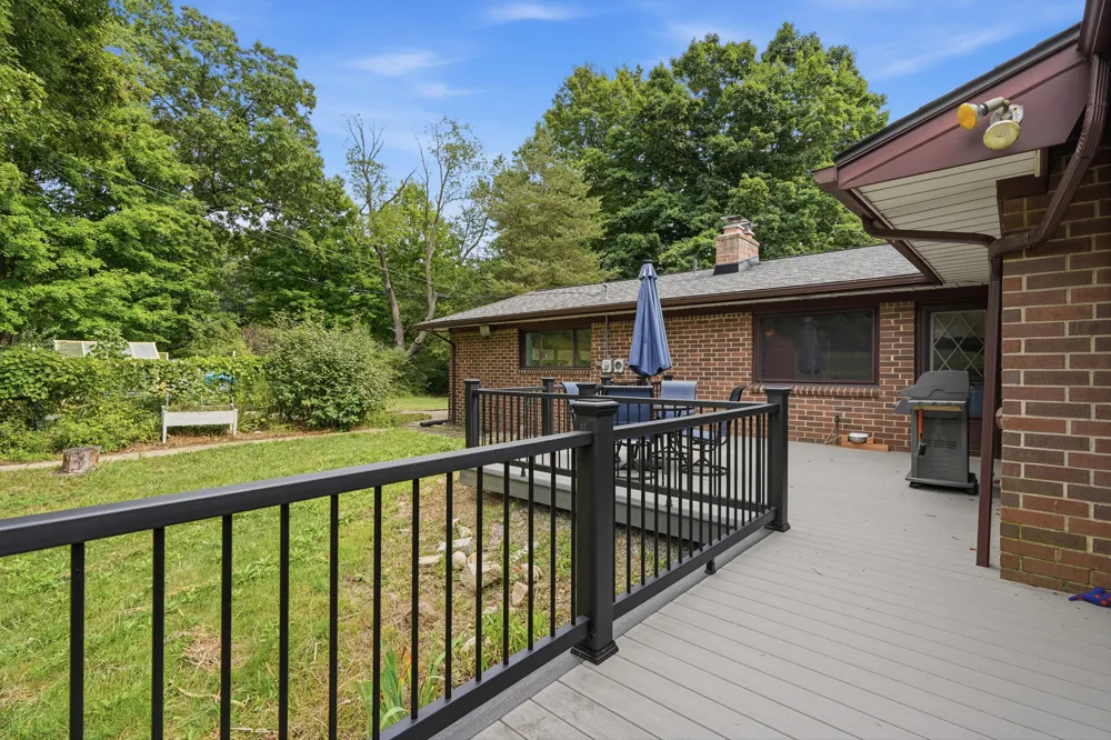 13489 Hyde Road Hartland, MI 48353