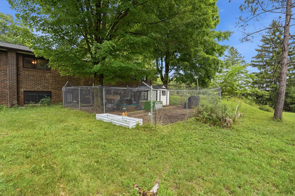 13489 Hyde Road Hartland, MI 48353
