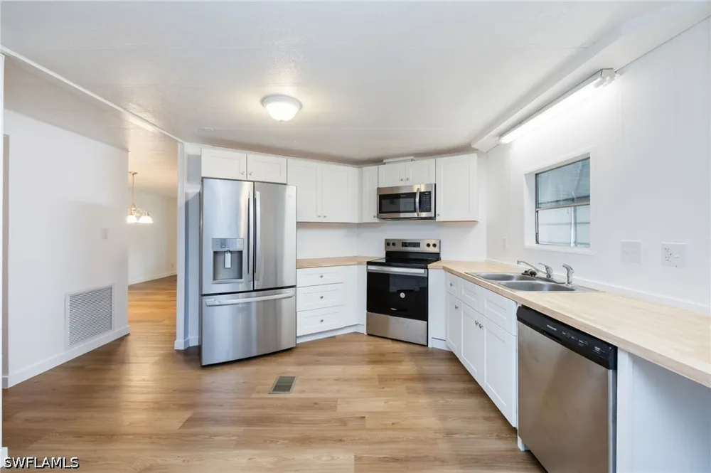 Valois Drive Bonita Springs, FL 34135