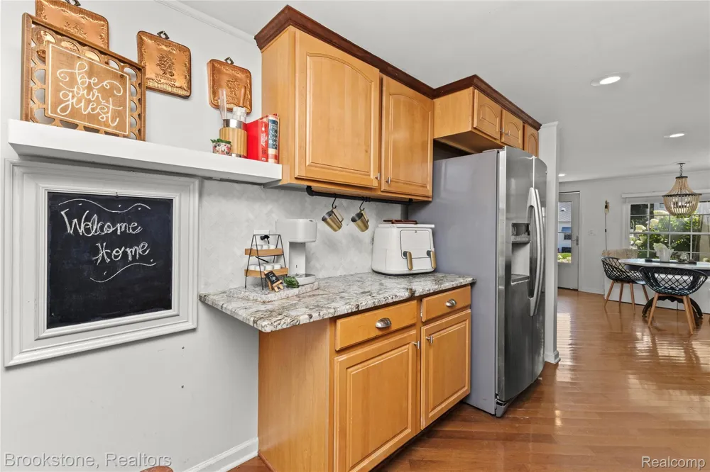 313 Castell Avenue Rochester City, MI 48307