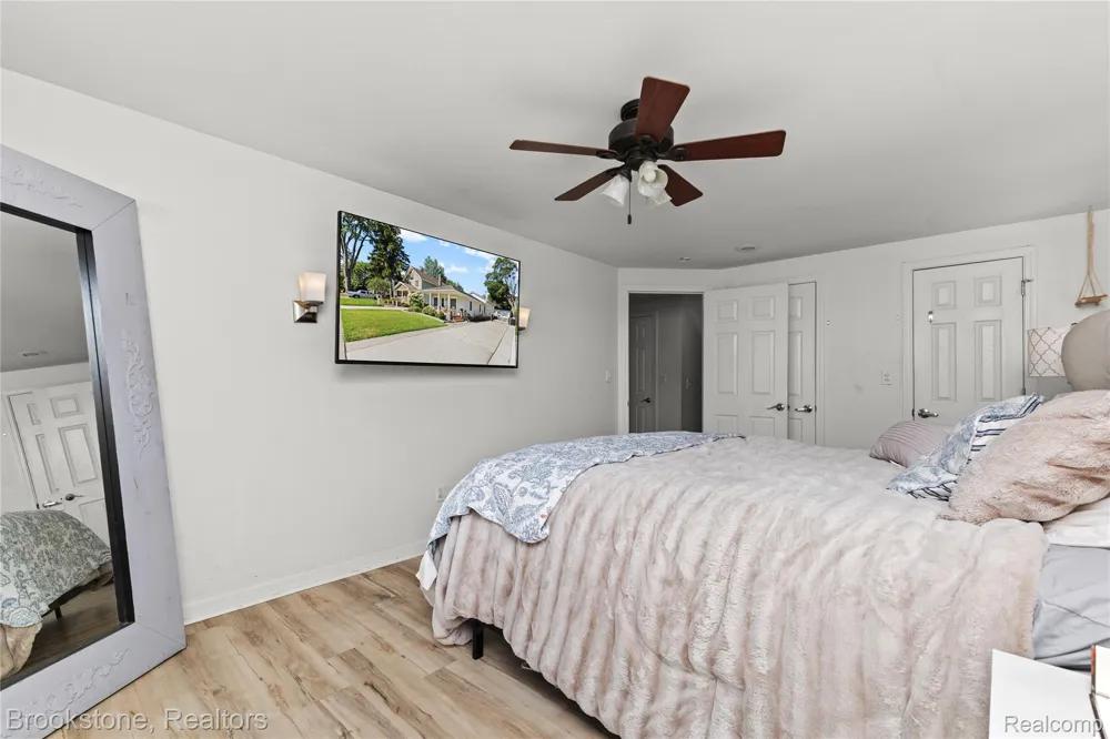 313 Castell Avenue Rochester City, MI 48307