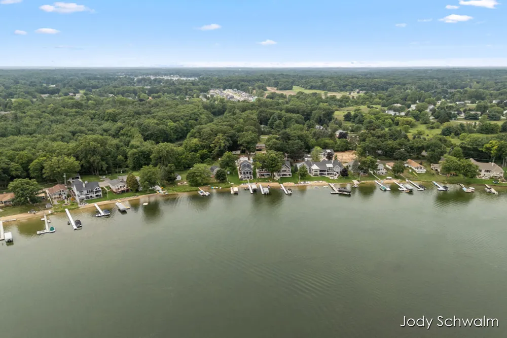7129 Eldred Avenue NE Cannon Township, MI 49341
