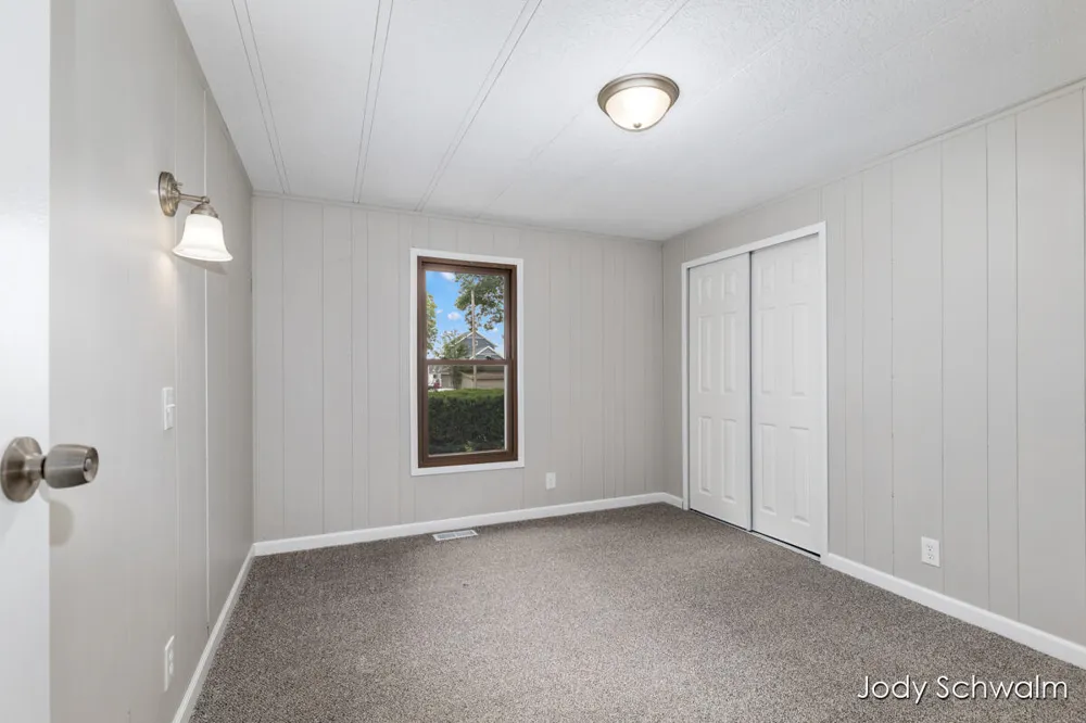 7129 Eldred Avenue NE Cannon Township, MI 49341