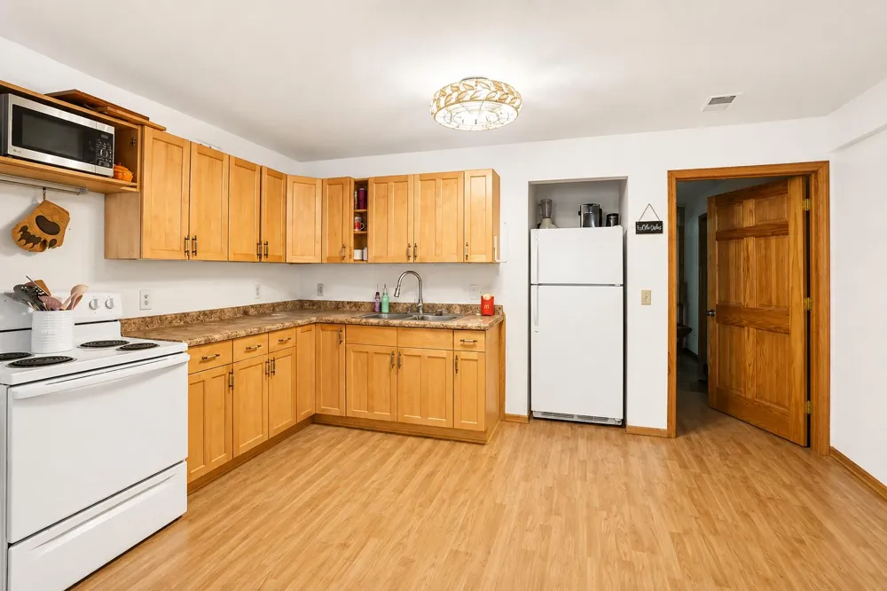 1946 Nazareth Road Kalamazoo Charter Township, MI 49048