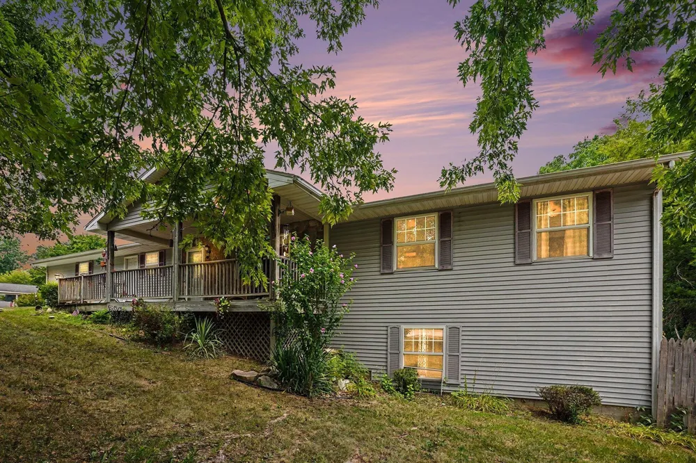 1946 Nazareth Road Kalamazoo Charter Township, MI 49048