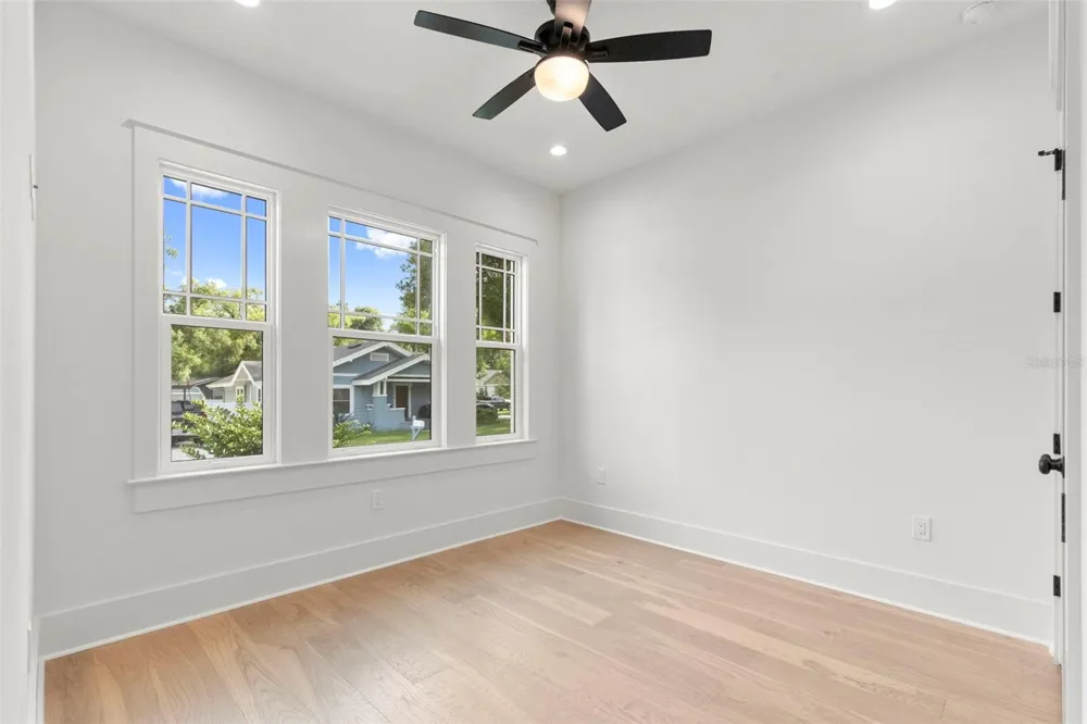 1224 E CHELSEA STREET Tampa, FL 33603