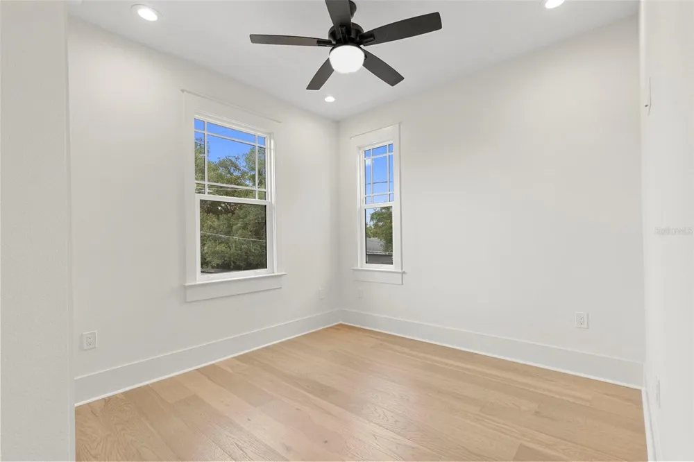 1224 E CHELSEA STREET Tampa, FL 33603