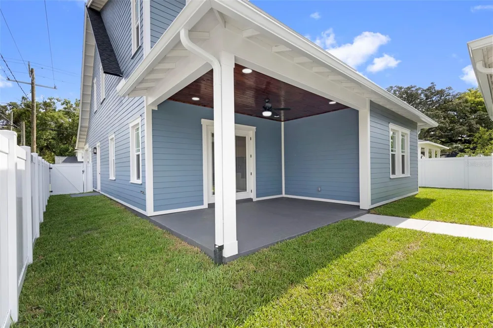1224 E CHELSEA STREET Tampa, FL 33603